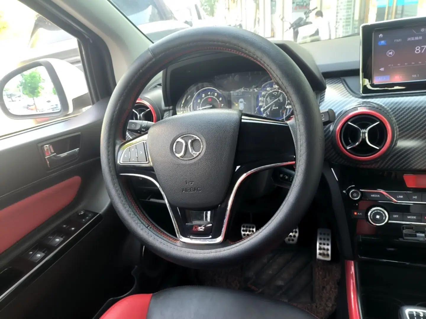BAIC Senova X25 2015 1.5L manual Comfort trim level — миниатюра 13