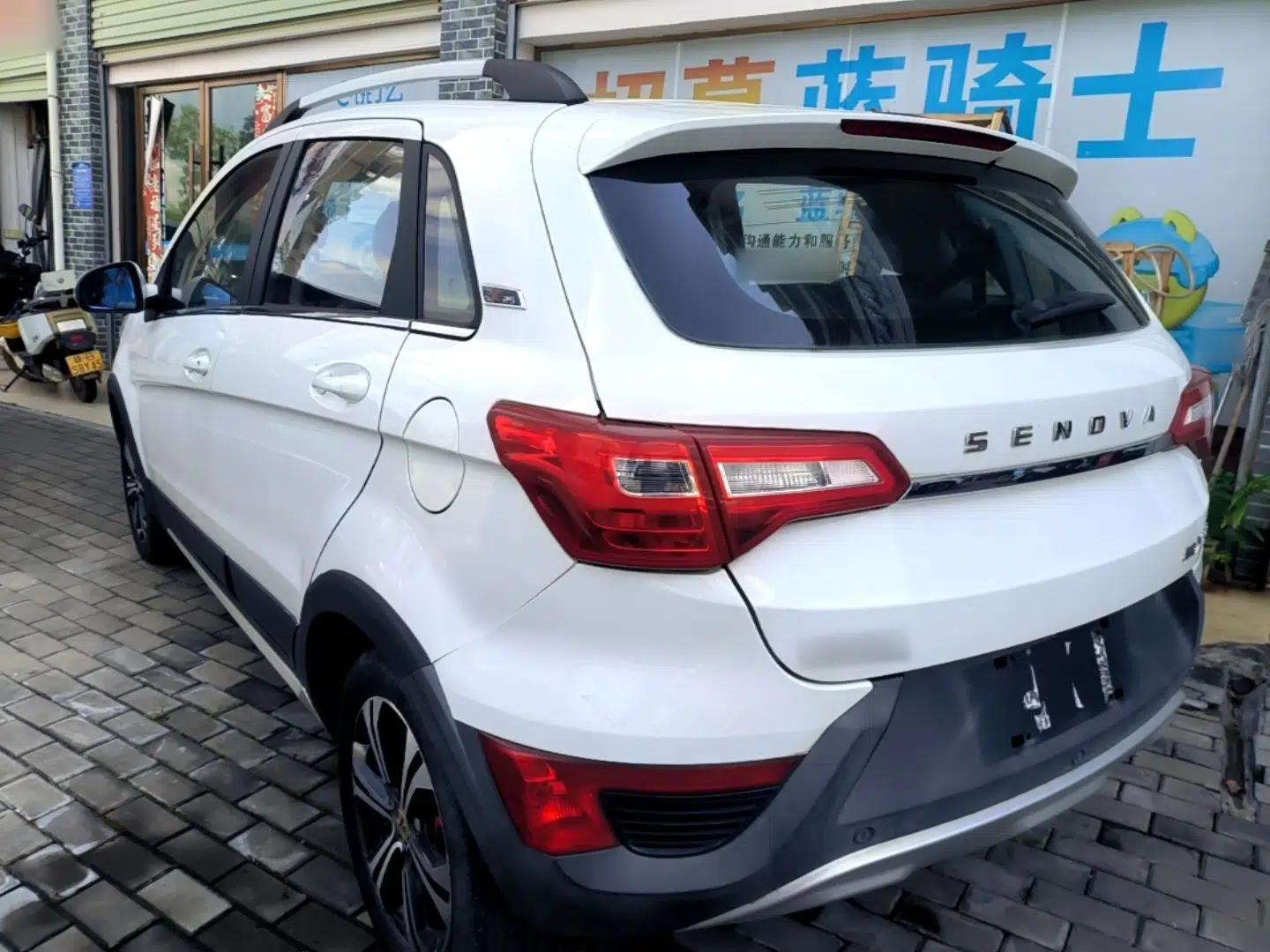 BAIC Senova X25 2015 1.5L manual Comfort trim level — миниатюра 4