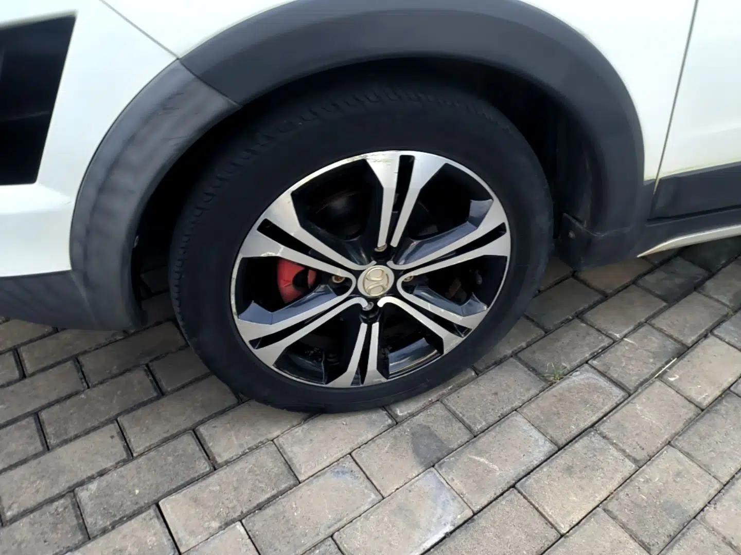 BAIC Senova X25 2015 1.5L manual Comfort trim level — миниатюра 10