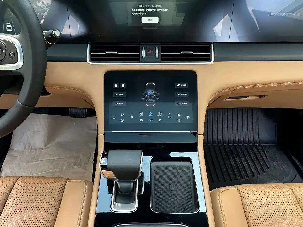 Li Auto ONE 2020 Extended Range 6-Seater — миниатюра 14