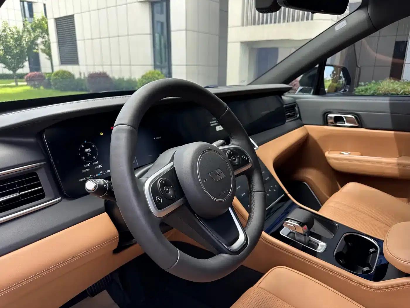 Li Auto ONE 2020 Extended Range 6-Seater — миниатюра 5