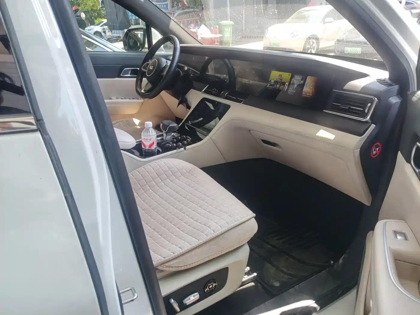 Li Auto ONE 2020 Extended Range 6-Seater — миниатюра 4