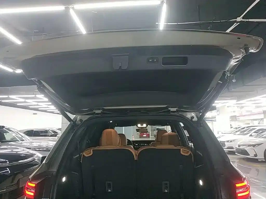 Li Auto ONE 2020 Extended Range 6-Seater — миниатюра 19