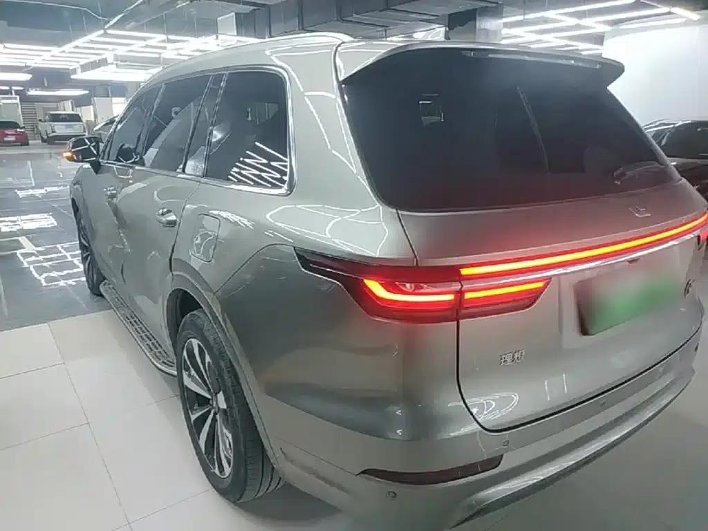 Li Auto ONE 2020 Extended Range 6-Seater — миниатюра 5