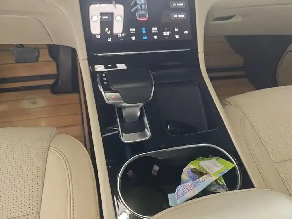 Li Auto ONE 2021 Extended Range 6-Seater — миниатюра 14