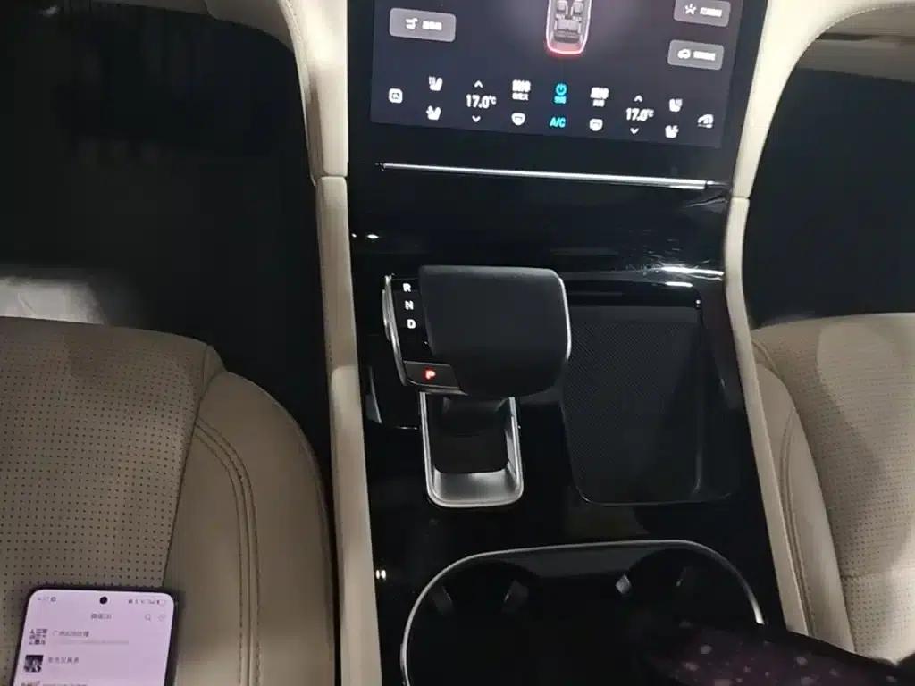 Li Auto ONE 2021 Extended Range 6-Seater — миниатюра 14