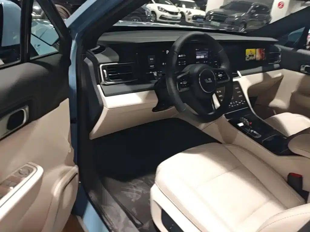Li Auto ONE 2021 Extended Range 6-Seater — миниатюра 16