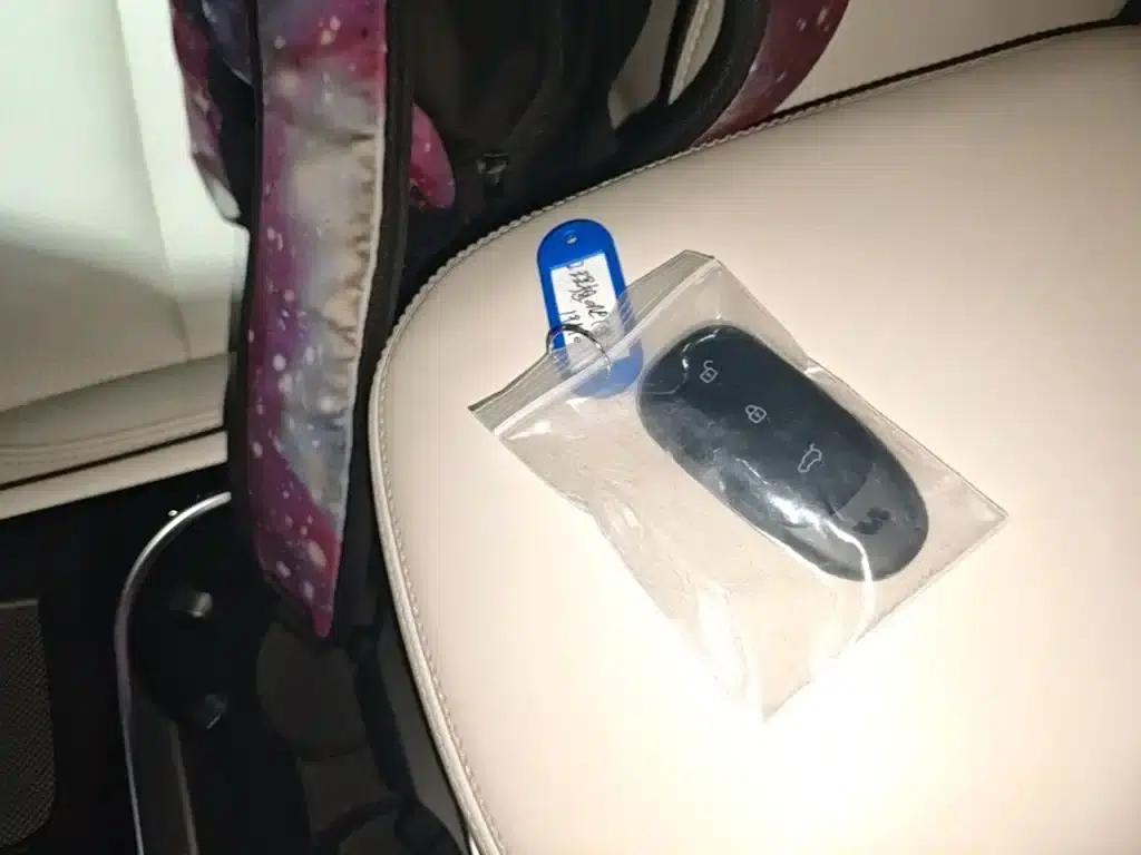 Li Auto ONE 2021 Extended Range 6-Seater — миниатюра 9