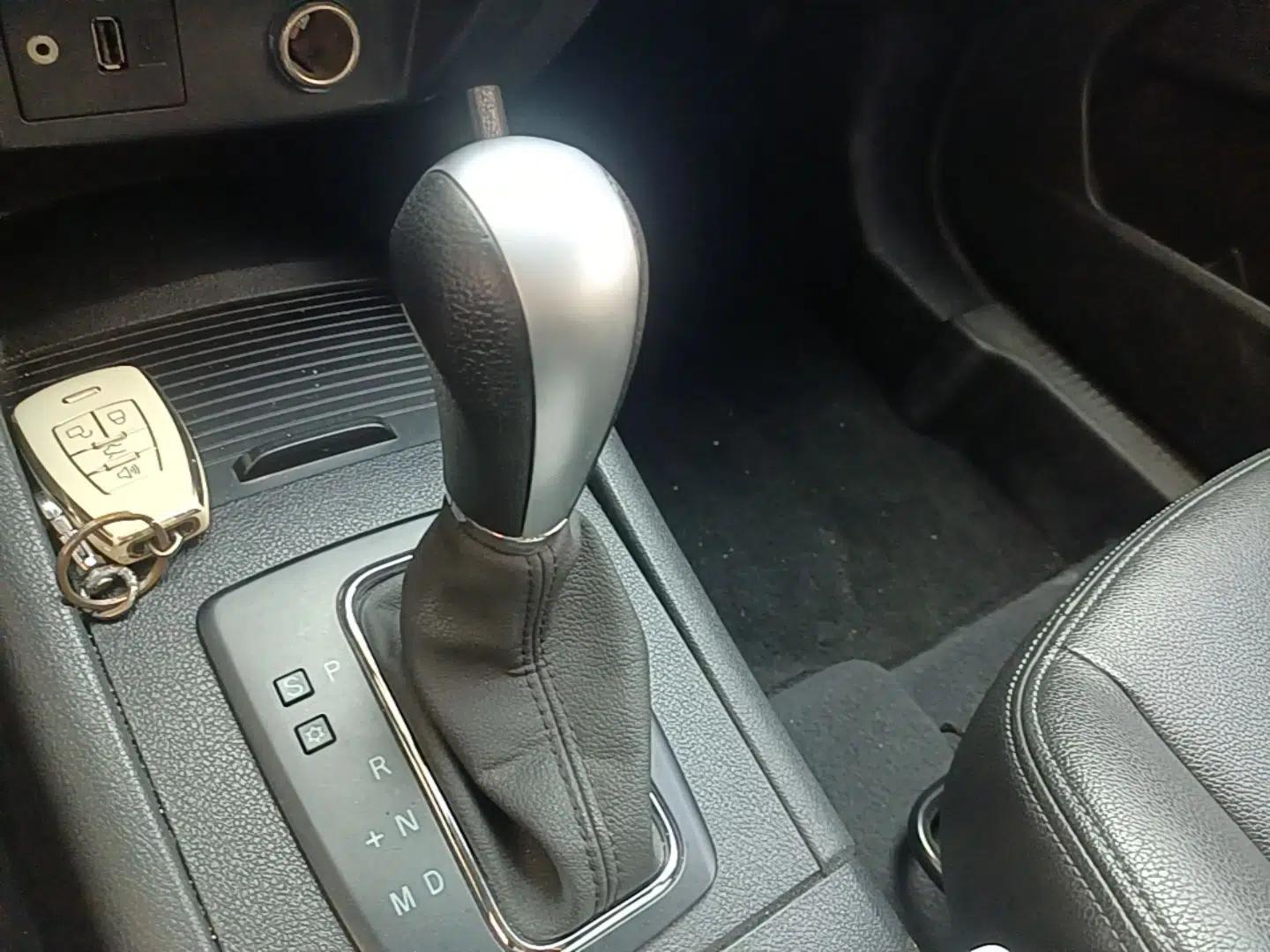 BAIC Senova X65 2015 2.0T Automatic Elite Model — миниатюра 16