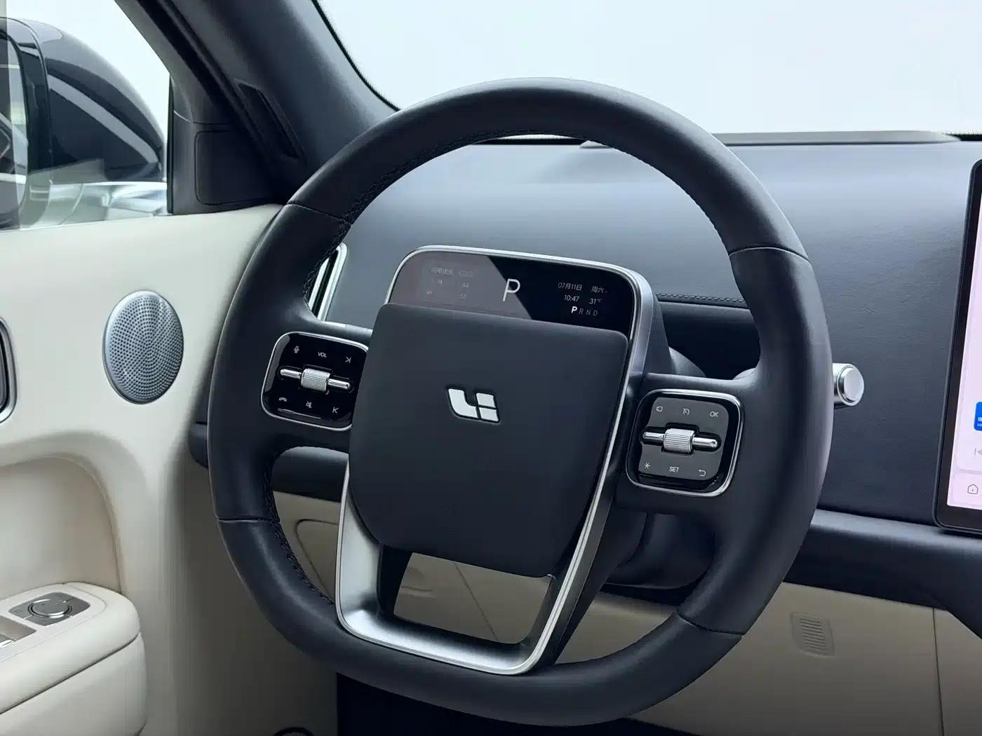 Li Auto L9 2023 Pro — миниатюра 12