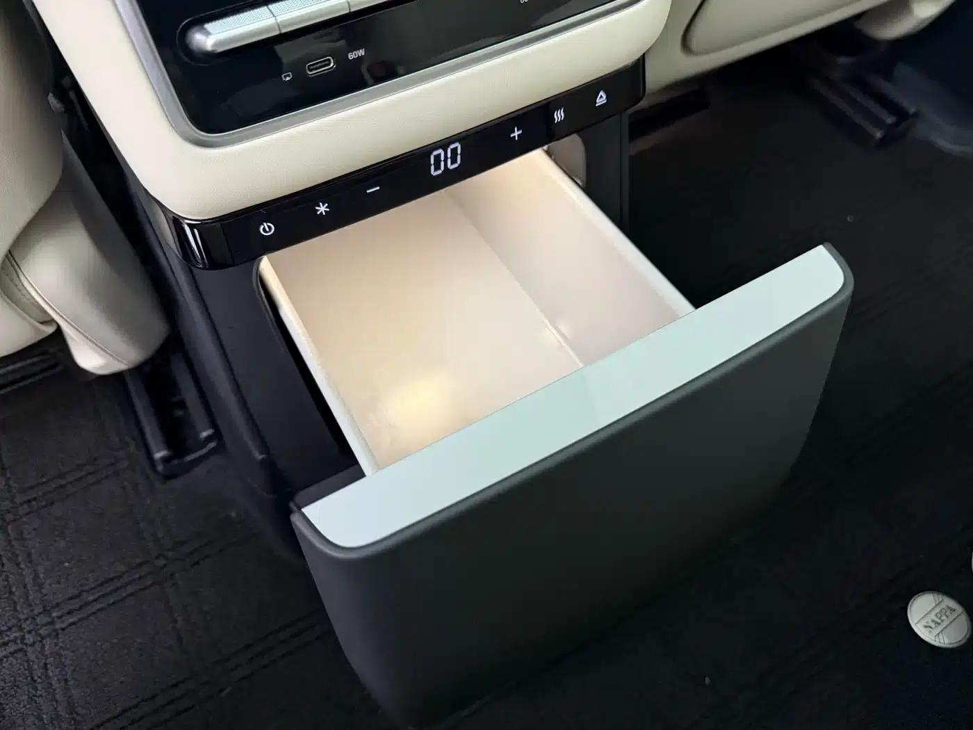 Li Auto L9 2023 Pro — миниатюра 17