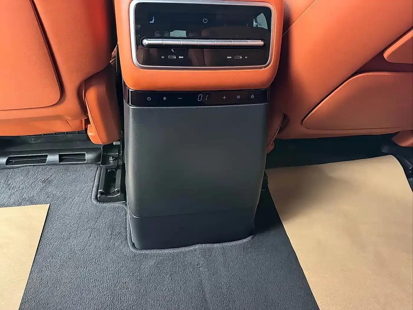 Li Auto L9 2022 Max — миниатюра 16
