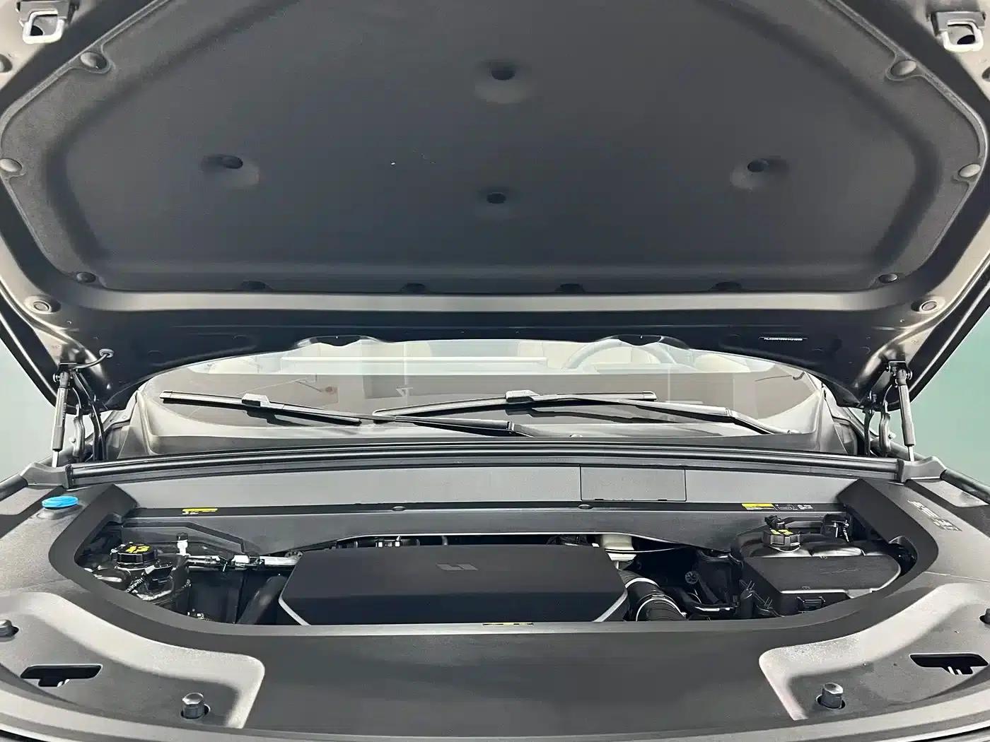 Li Auto L9 2025 Ultra Intelligent Renewal Edition — миниатюра 16