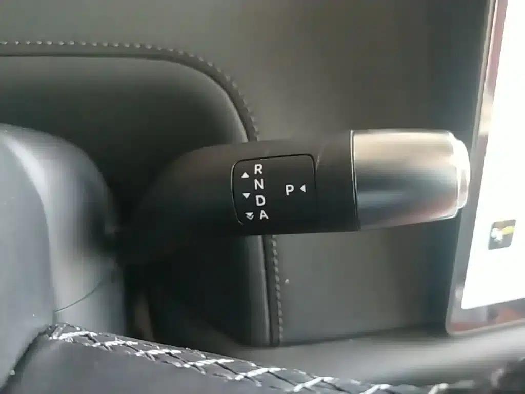 Li Auto L9 2022 Max — миниатюра 14