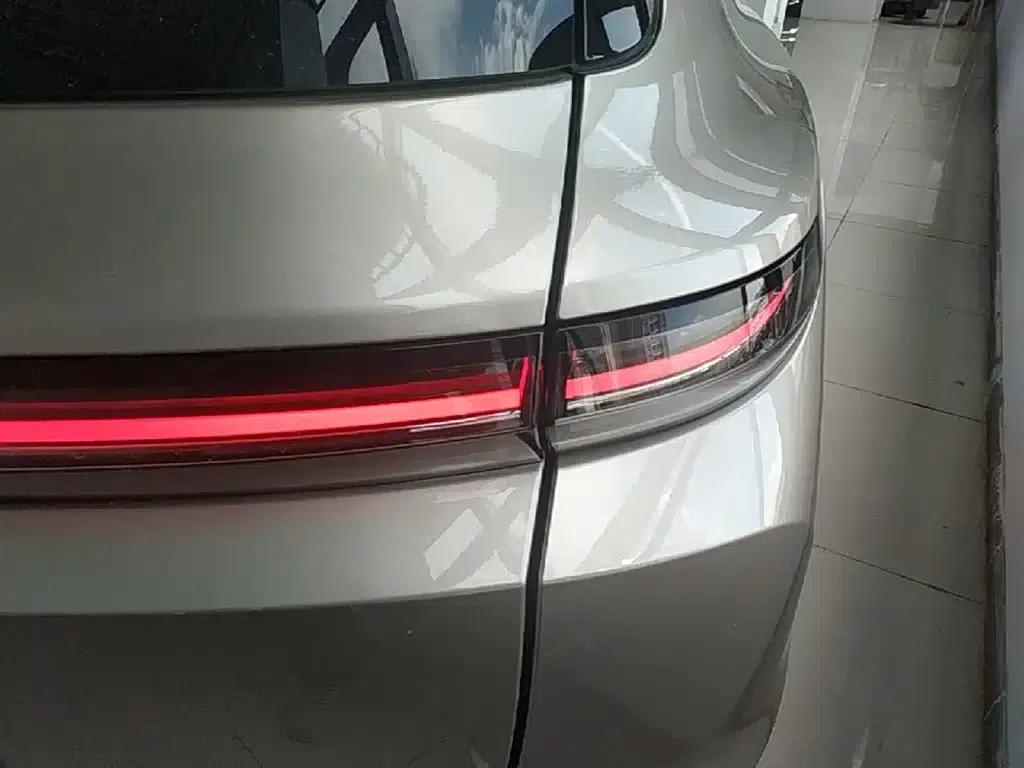 Li Auto L9 2022 Max — миниатюра 8