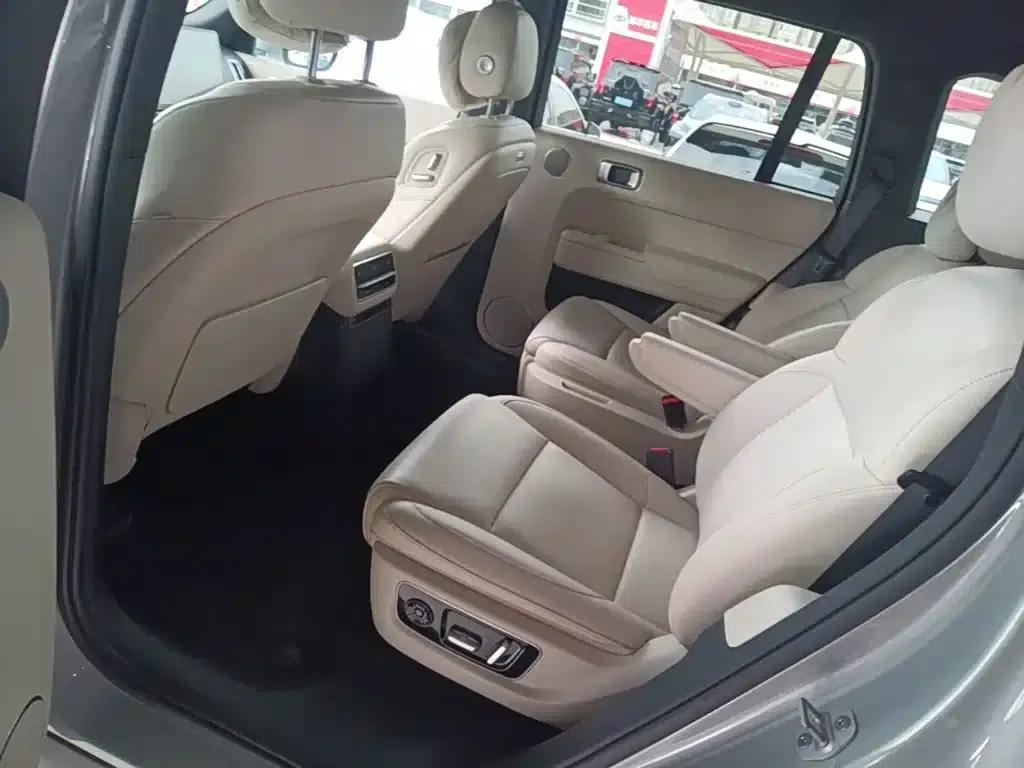 Li Auto L9 2022 Max — миниатюра 17