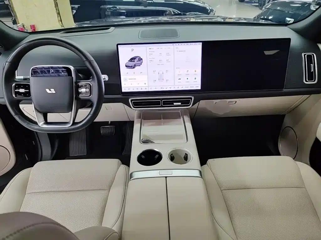 Li Auto L9 2022 Max — миниатюра 10