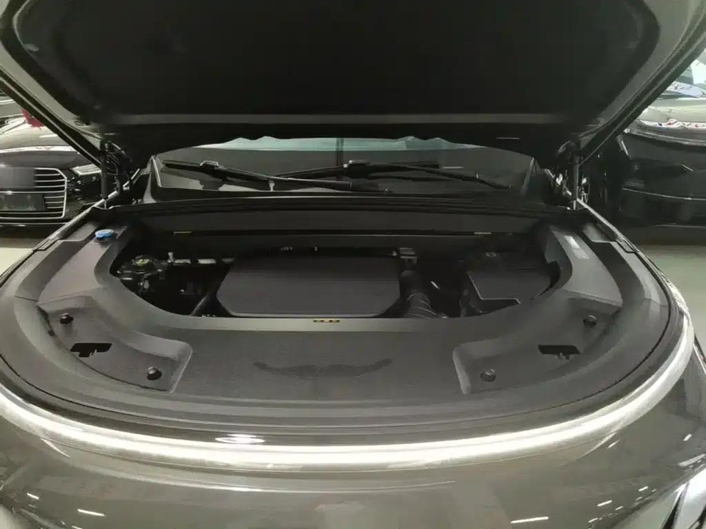 Li Auto L9 2022 Max — миниатюра 20
