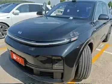Li Auto L7 2025 Max Intelligent Renewal Edition — миниатюра 1