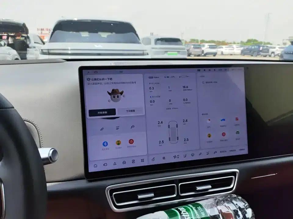 Li Auto L8 2025 Max Smart Renewal Edition — миниатюра 4