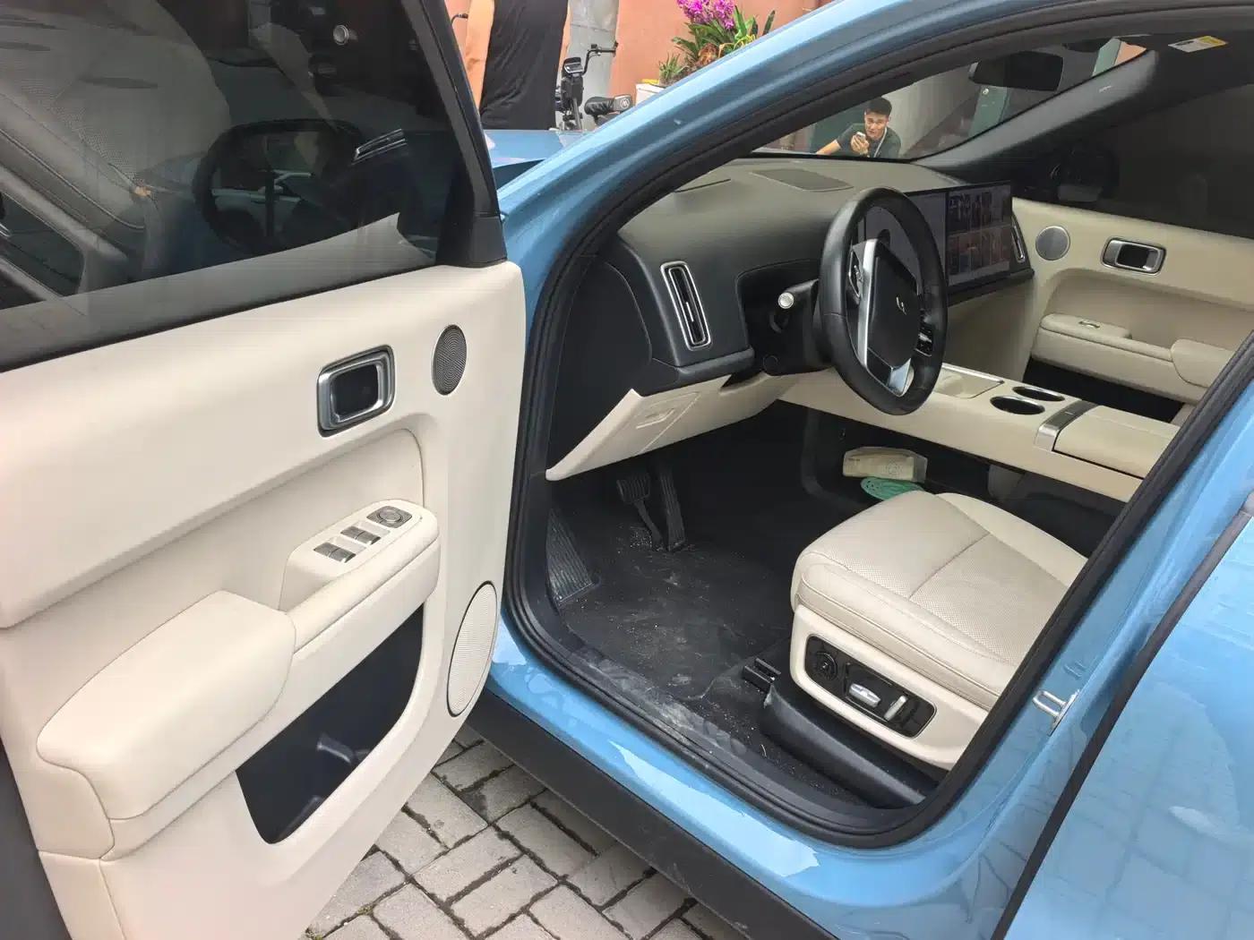Li Auto L8 2023 Max — миниатюра 3