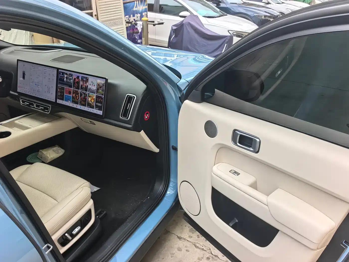 Li Auto L8 2023 Max — миниатюра 6