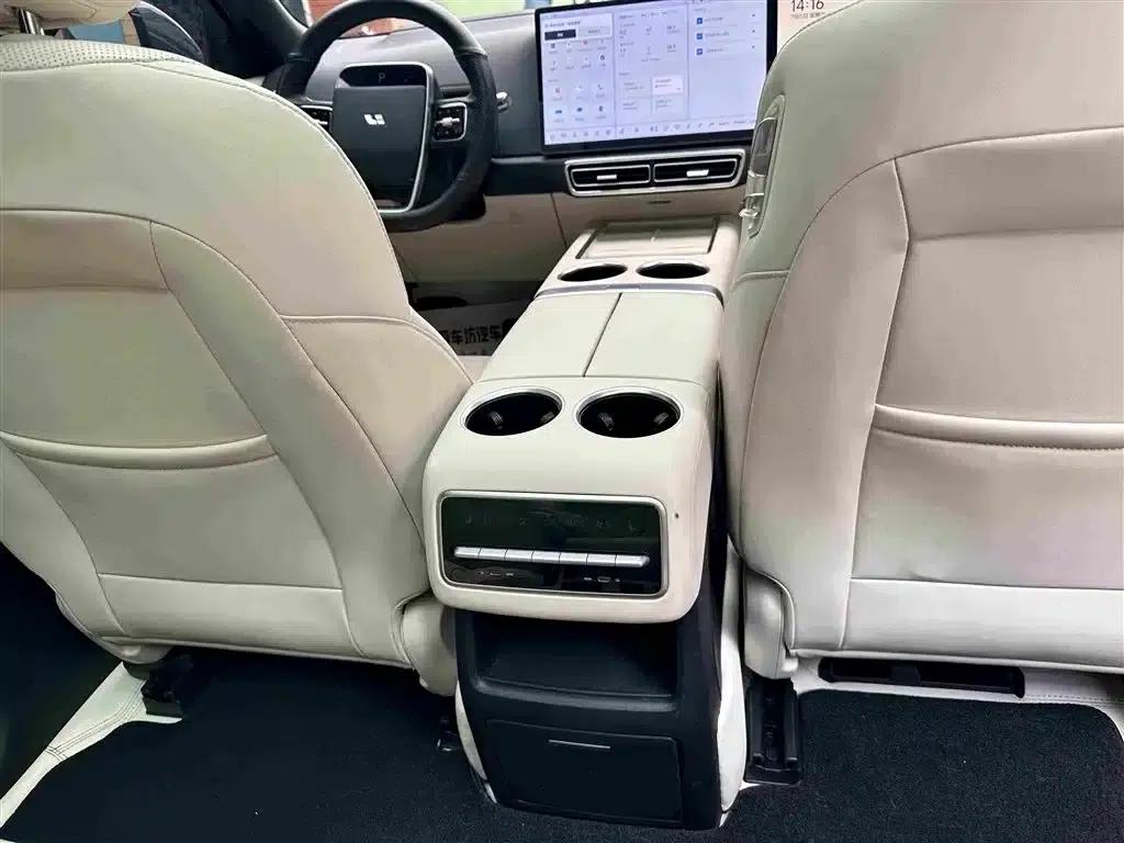 Li Auto L8 2023 Pro — миниатюра 11