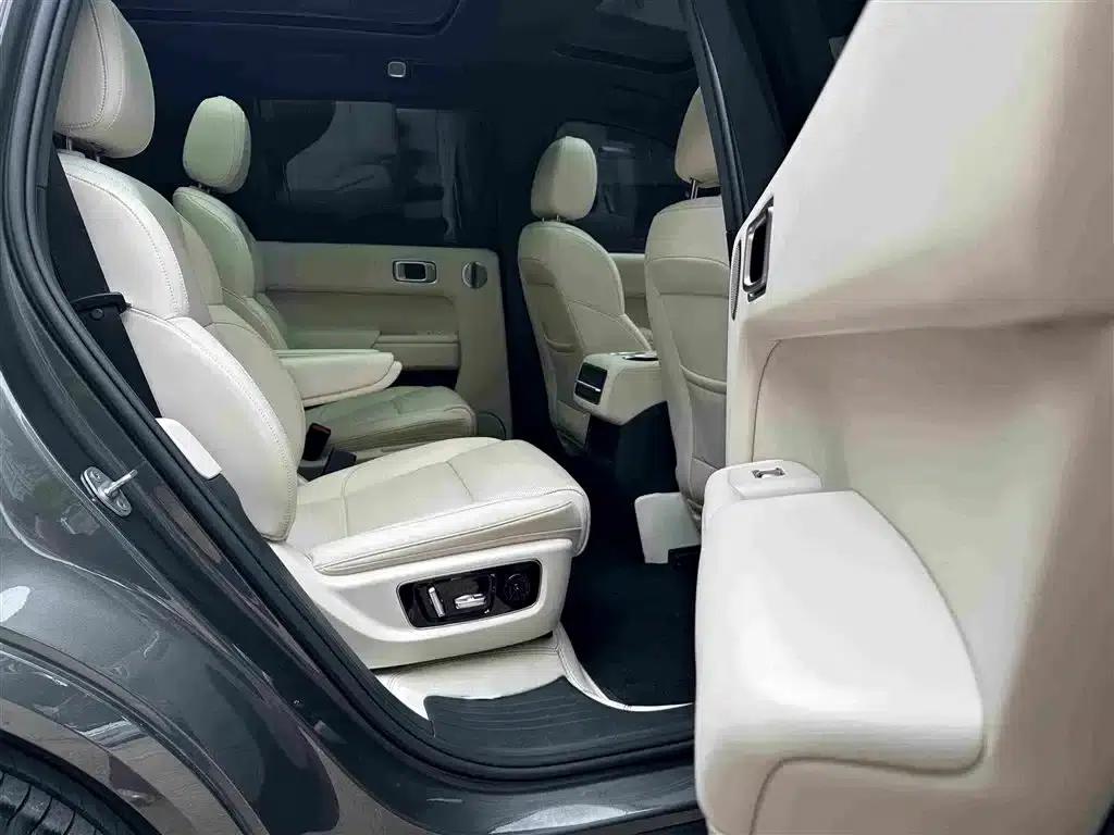 Li Auto L8 2023 Pro — миниатюра 10