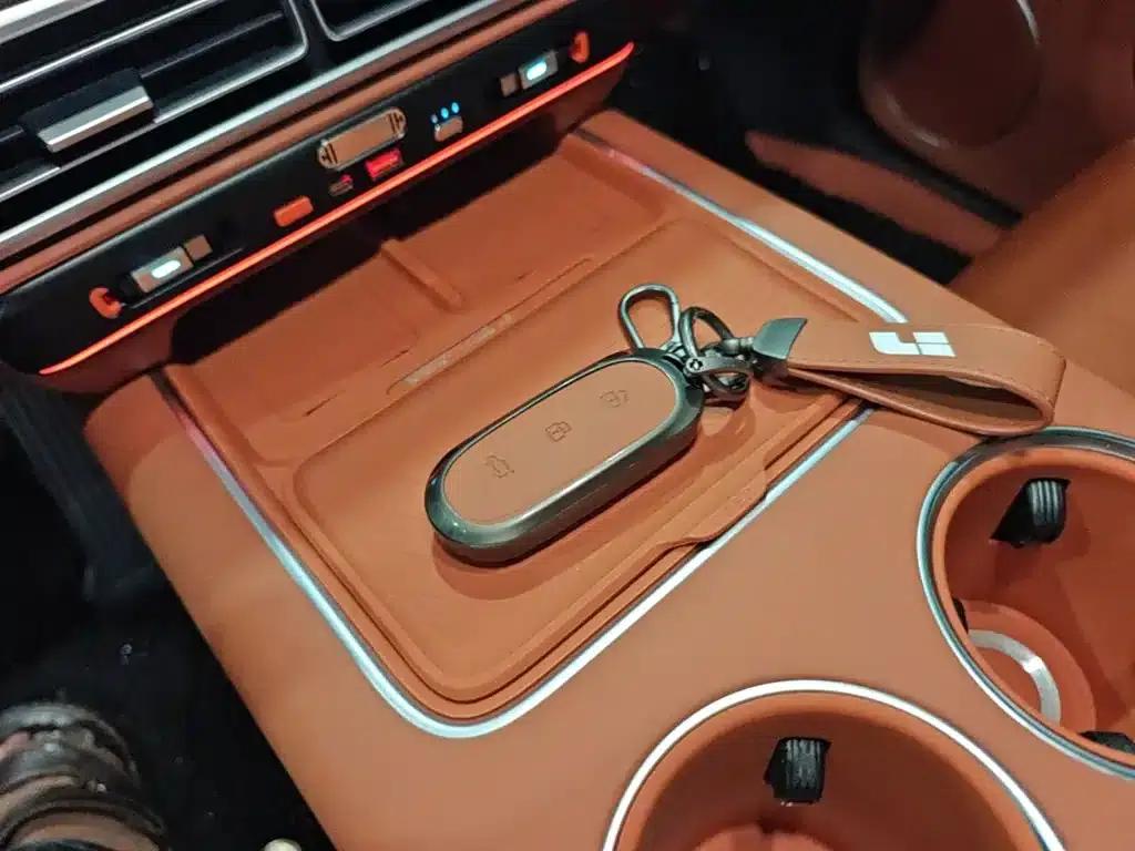 Li Auto L8 2024 Max — миниатюра 9