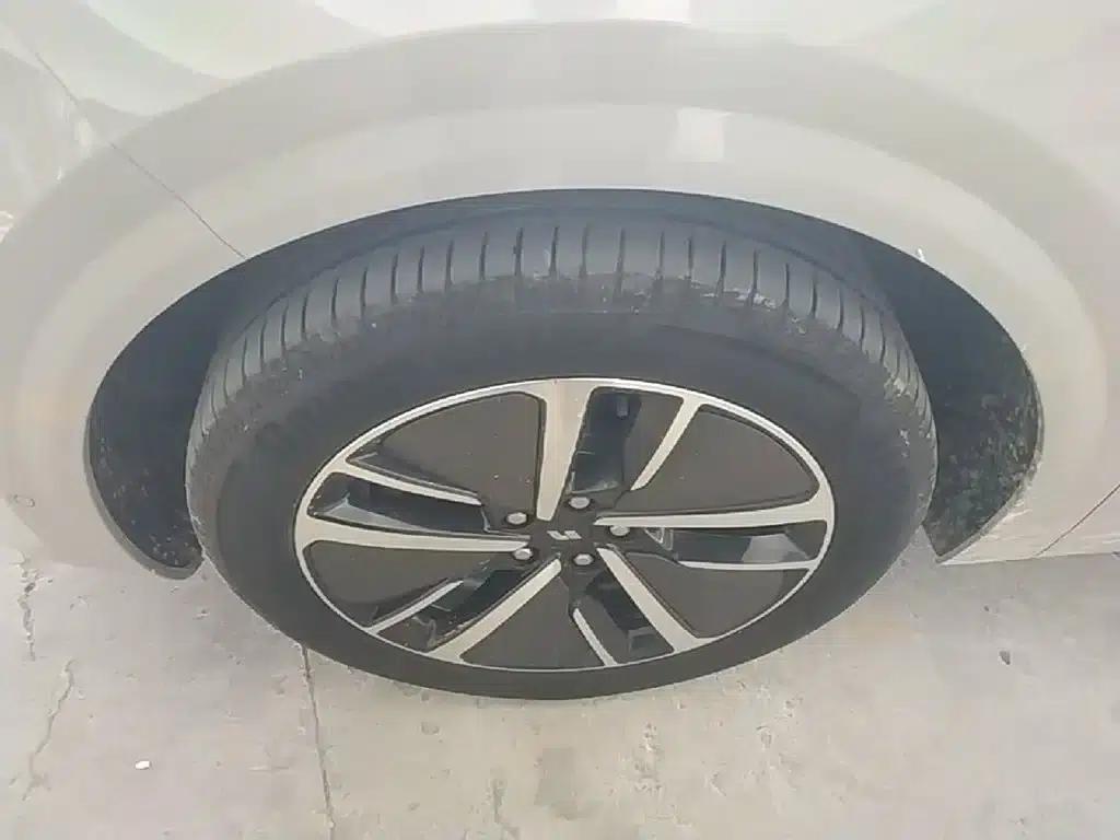 Li Auto L6 2024 Max — миниатюра 23
