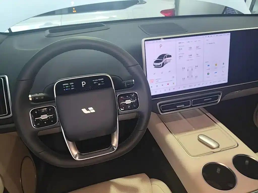 Li Auto L6 2025 Pro Smart Renewal Edition — миниатюра 14