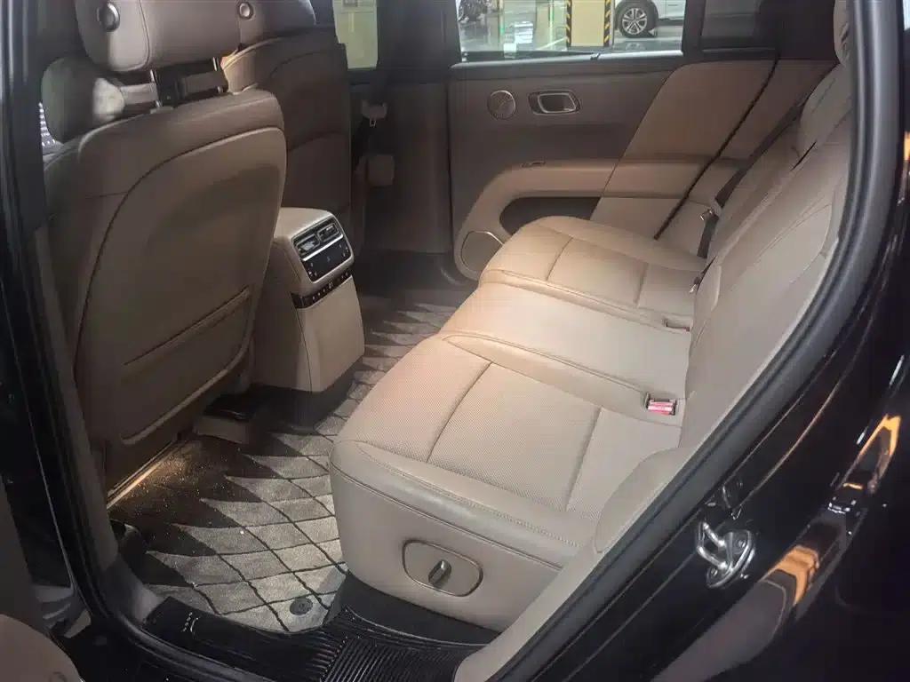 Li Auto i6 2025 AWD Standard Edition — миниатюра 17