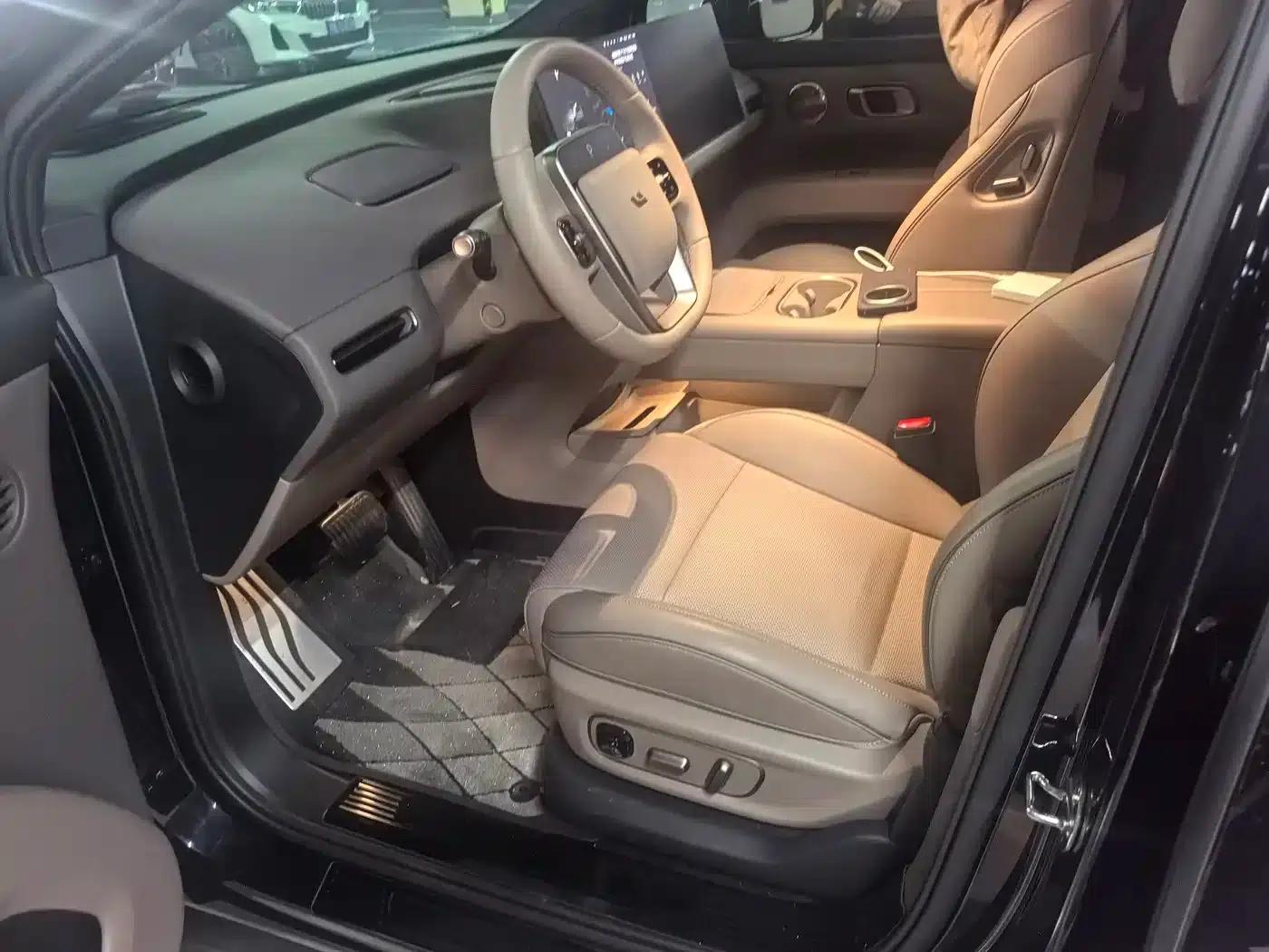Li Auto i6 2025 AWD Standard Edition — миниатюра 8