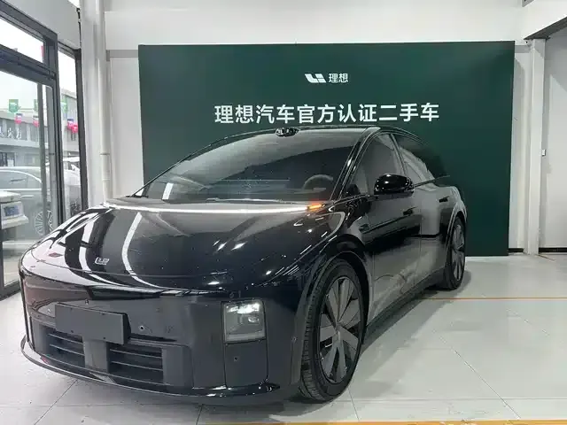 Li Auto i6 2025 AWD Standard Edition