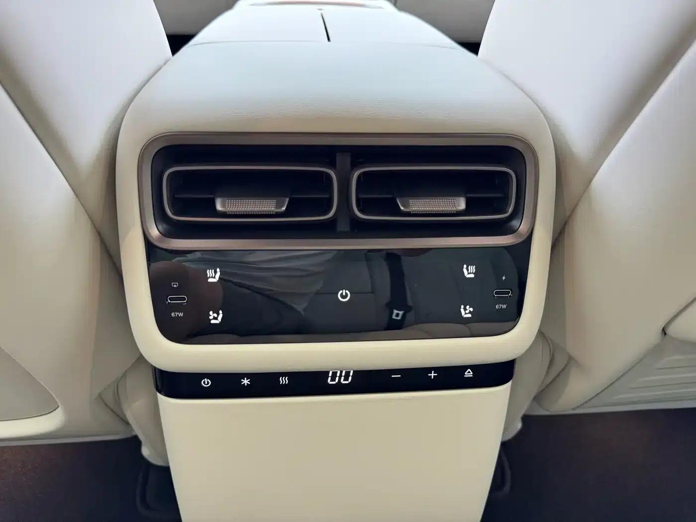 Li Auto i6 2025 Two-Wheel Drive Standard Edition — миниатюра 13