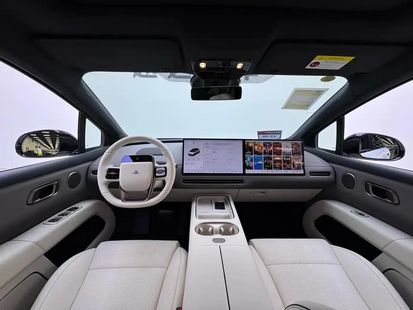 Li Auto i6 2025 Two-Wheel Drive Standard Edition — миниатюра 14
