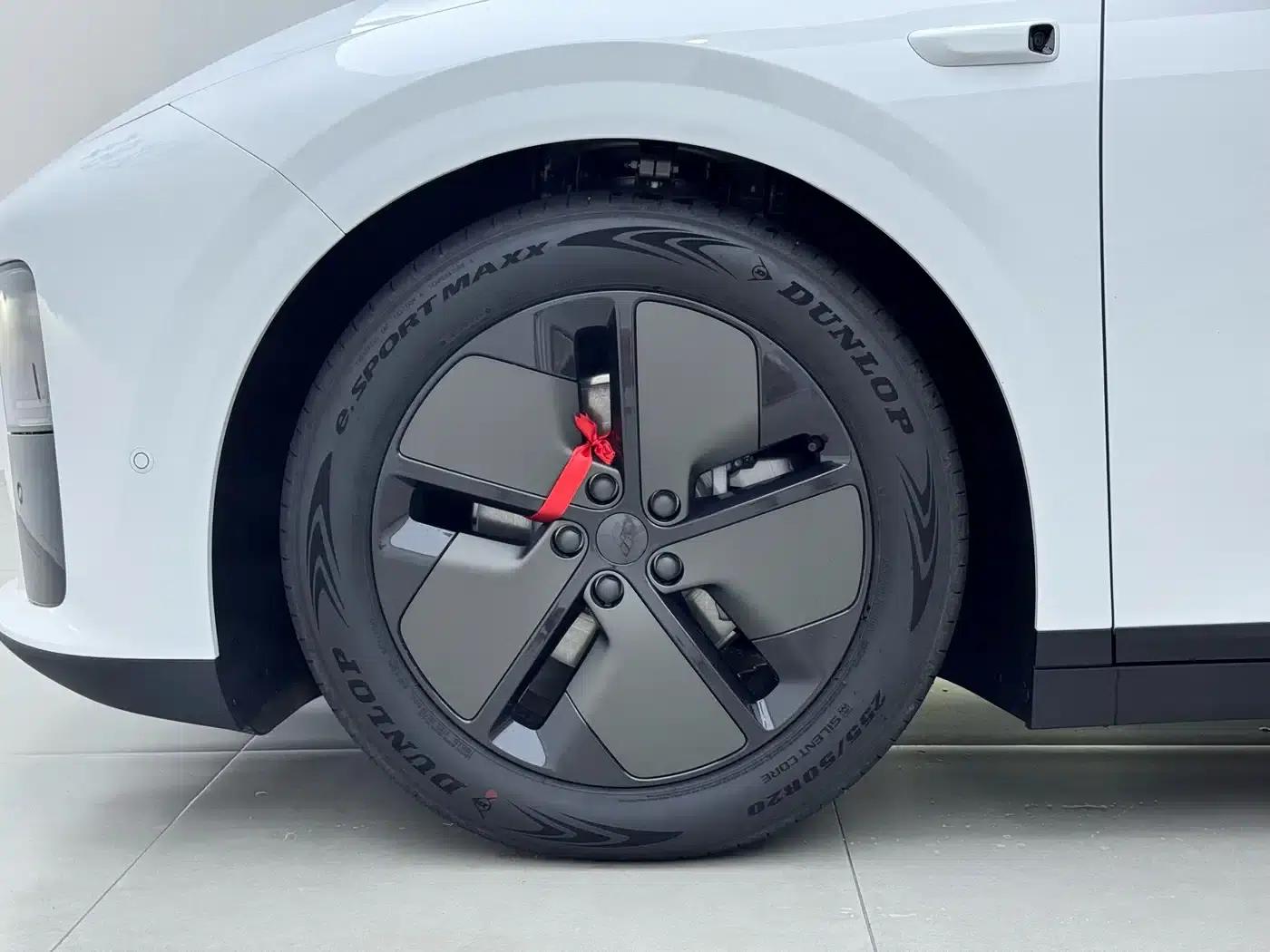 Li Auto i6 2025 Two-Wheel Drive Standard Edition — миниатюра 17