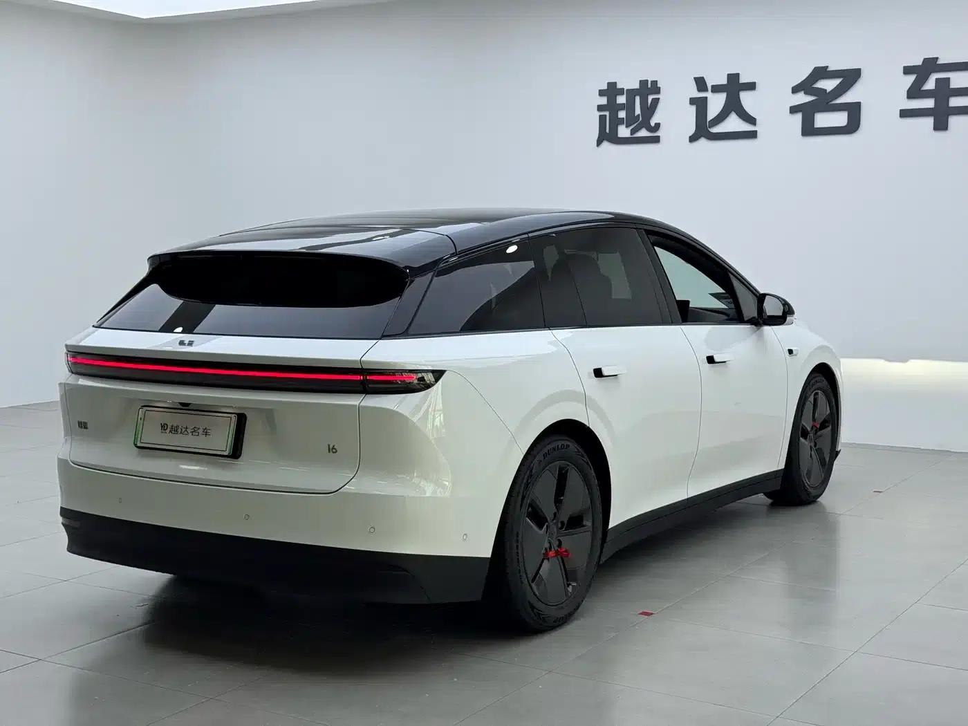 Li Auto i6 2025 Two-Wheel Drive Standard Edition — миниатюра 18