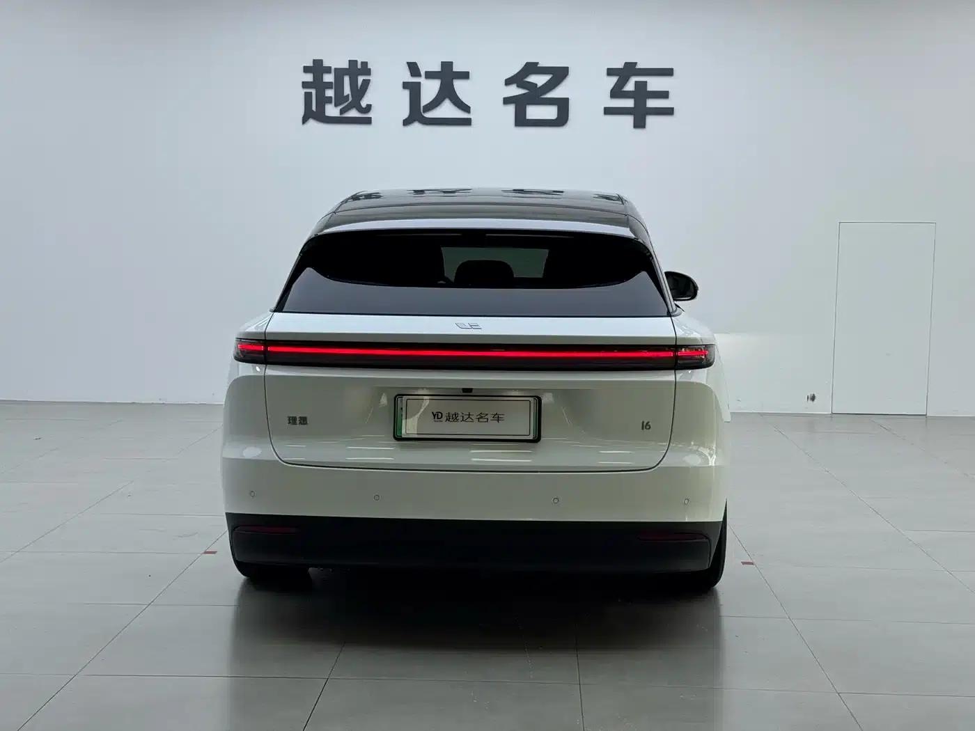 Li Auto i6 2025 Two-Wheel Drive Standard Edition — миниатюра 19