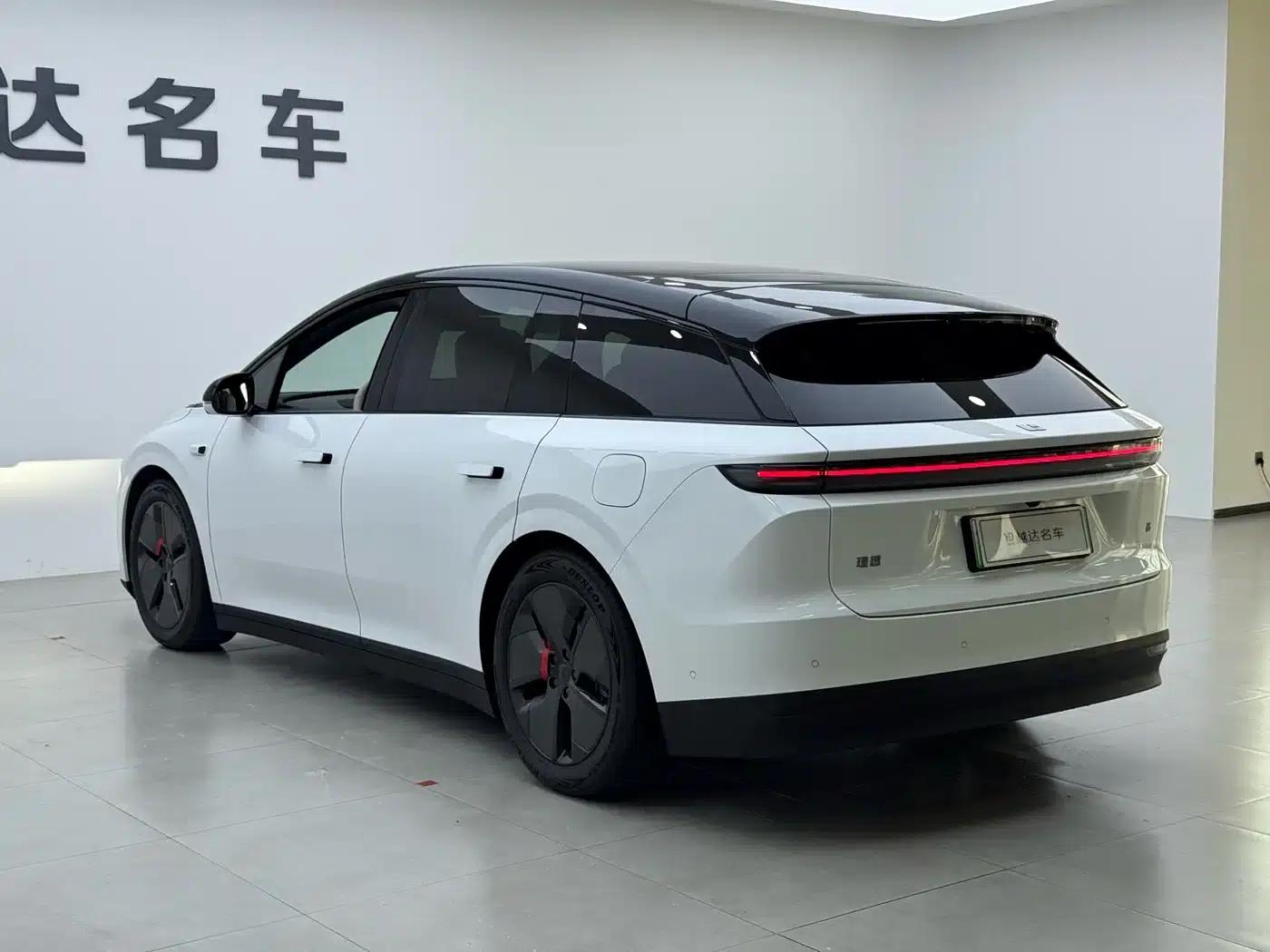 Li Auto i6 2025 Two-Wheel Drive Standard Edition — миниатюра 20
