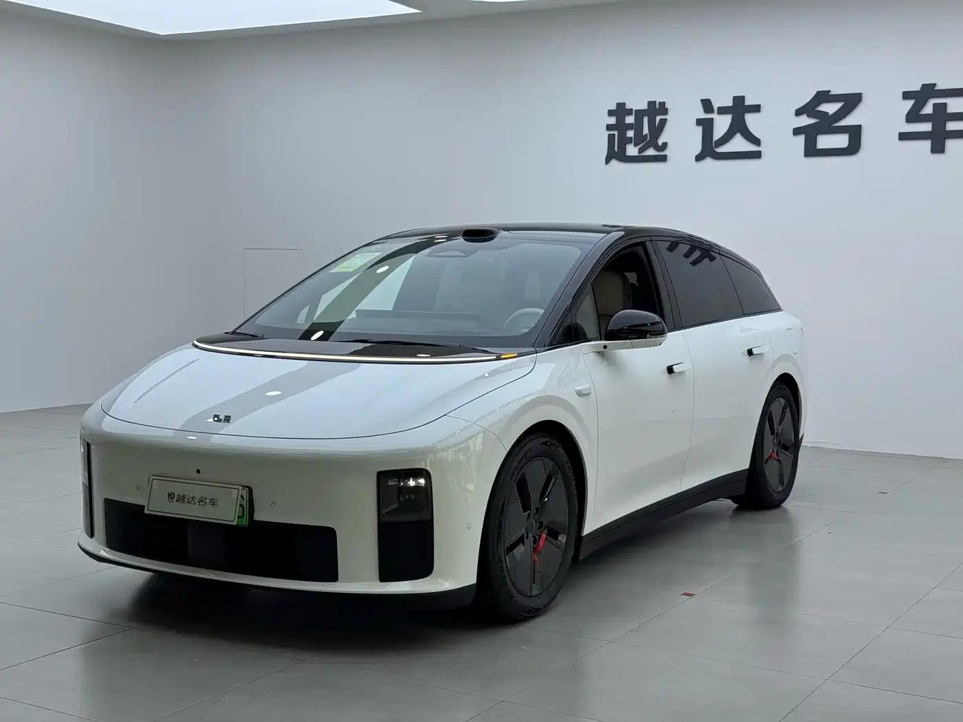Li Auto i6 2025 Two-Wheel Drive Standard Edition — миниатюра 4
