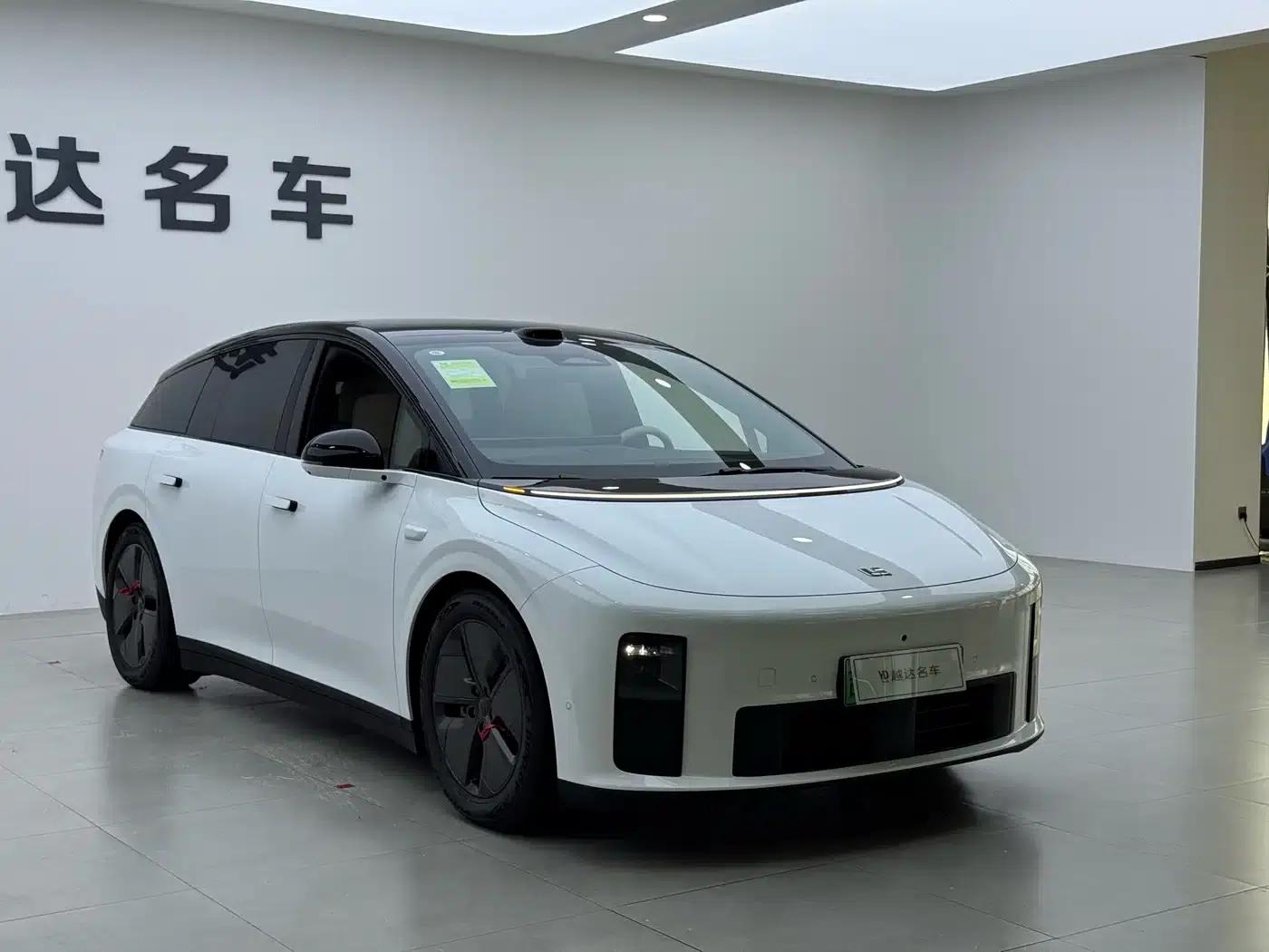 Li Auto i6 2025 Two-Wheel Drive Standard Edition — миниатюра 5