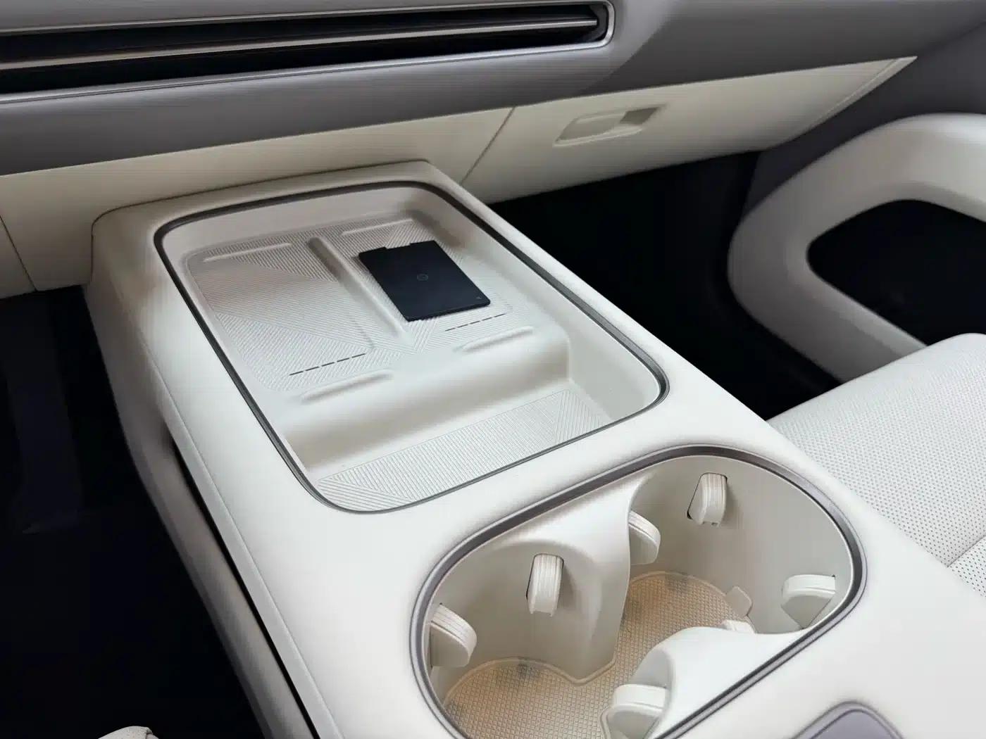 Li Auto i6 2025 Two-Wheel Drive Standard Edition — миниатюра 9