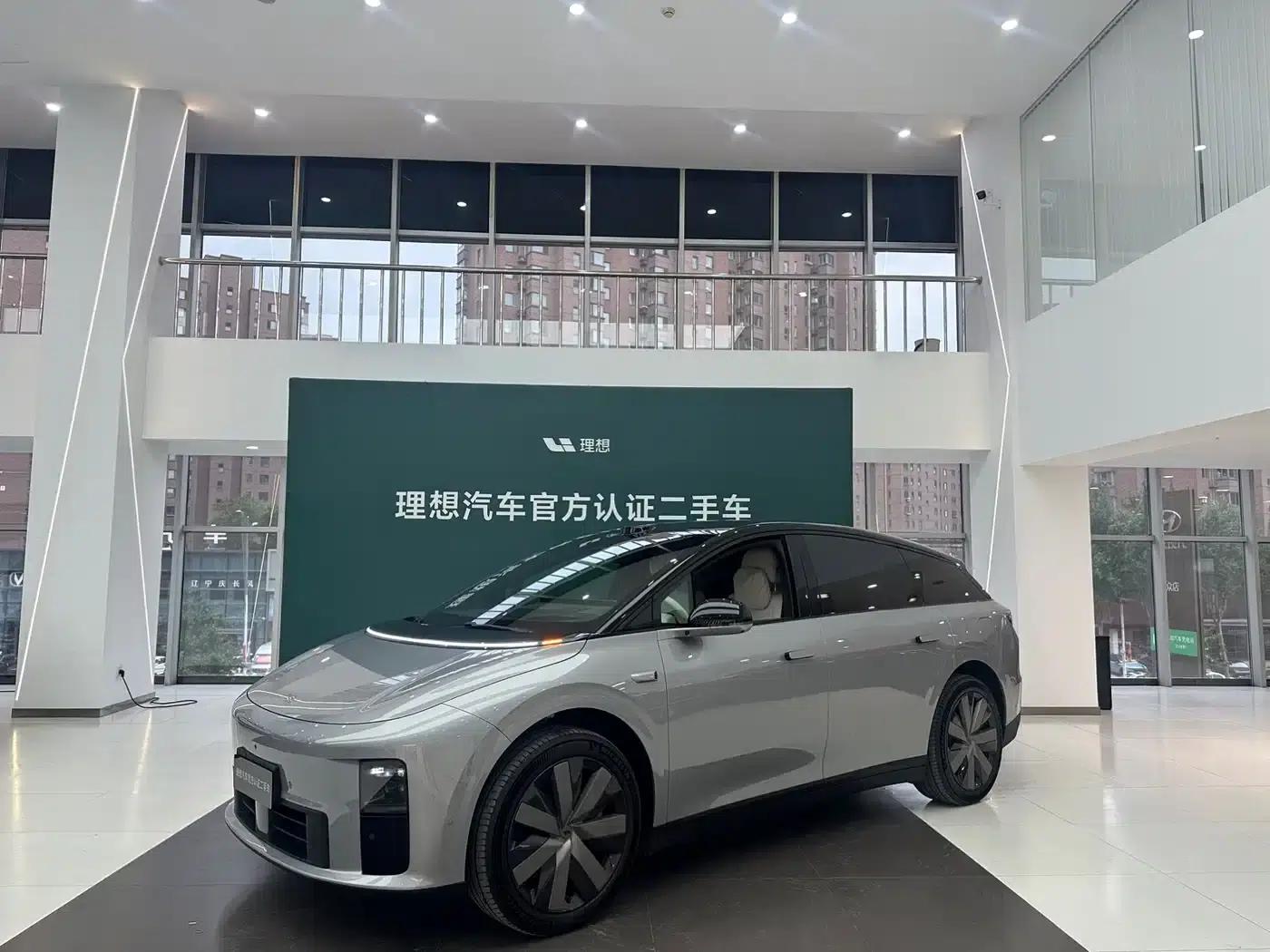 Li Auto i6 2025 AWD Standard Edition — миниатюра 1