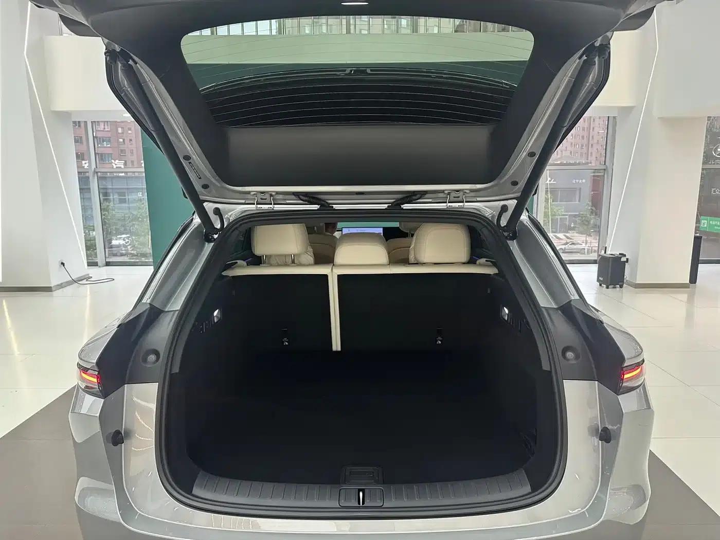 Li Auto i6 2025 AWD Standard Edition — миниатюра 7