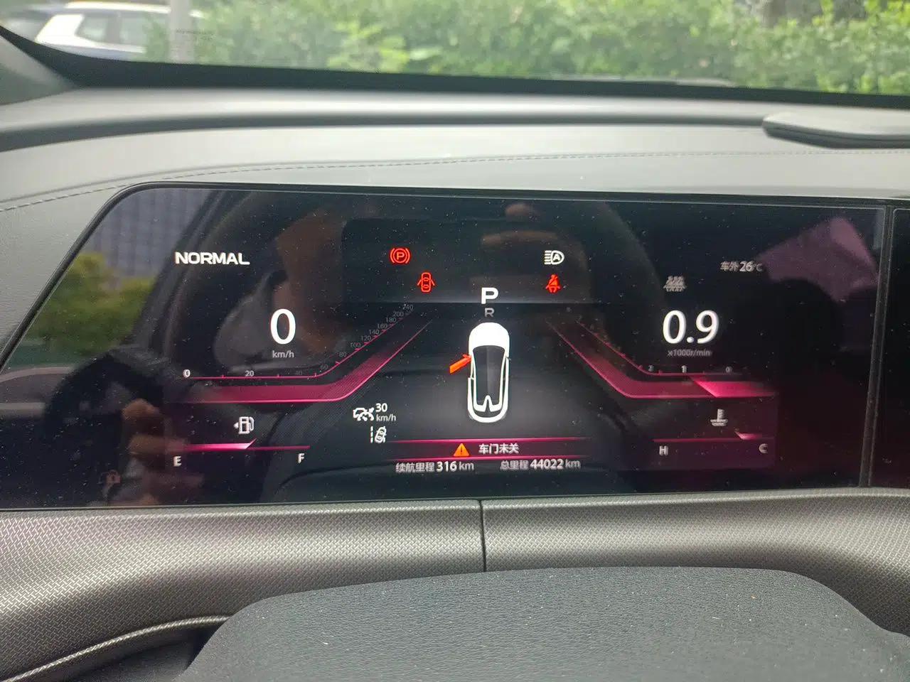 CHANGAN UNI-T 2020 1.5T Flagship Version — миниатюра 11