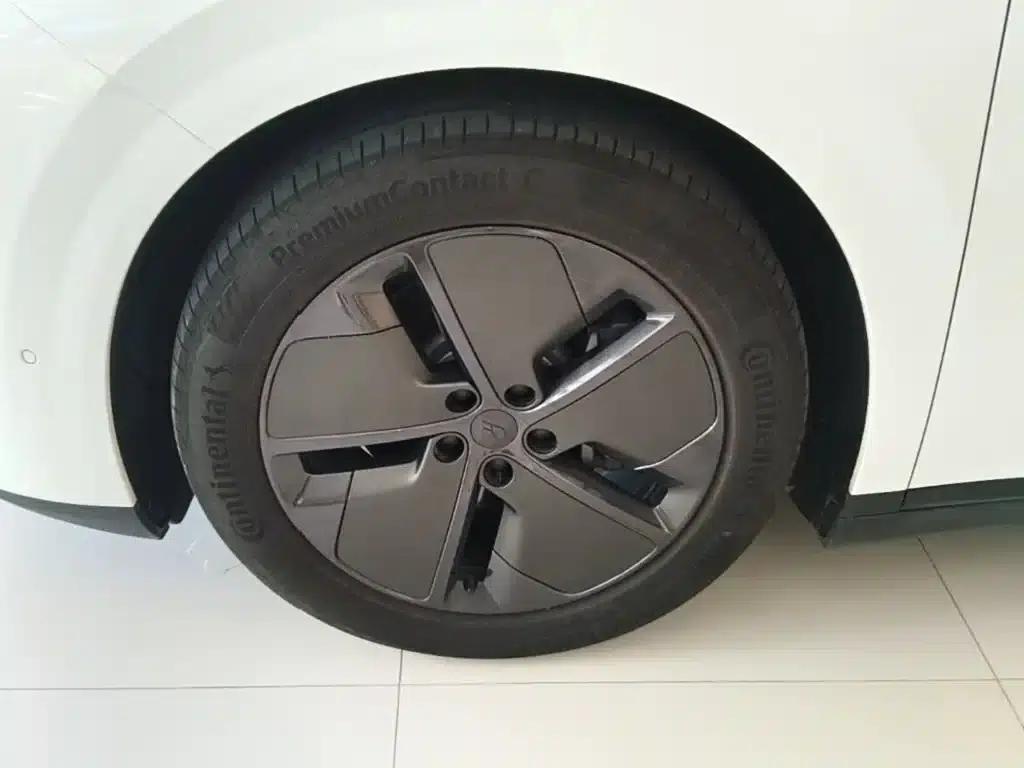 Li Auto i8 2025 Standard Edition — миниатюра 23