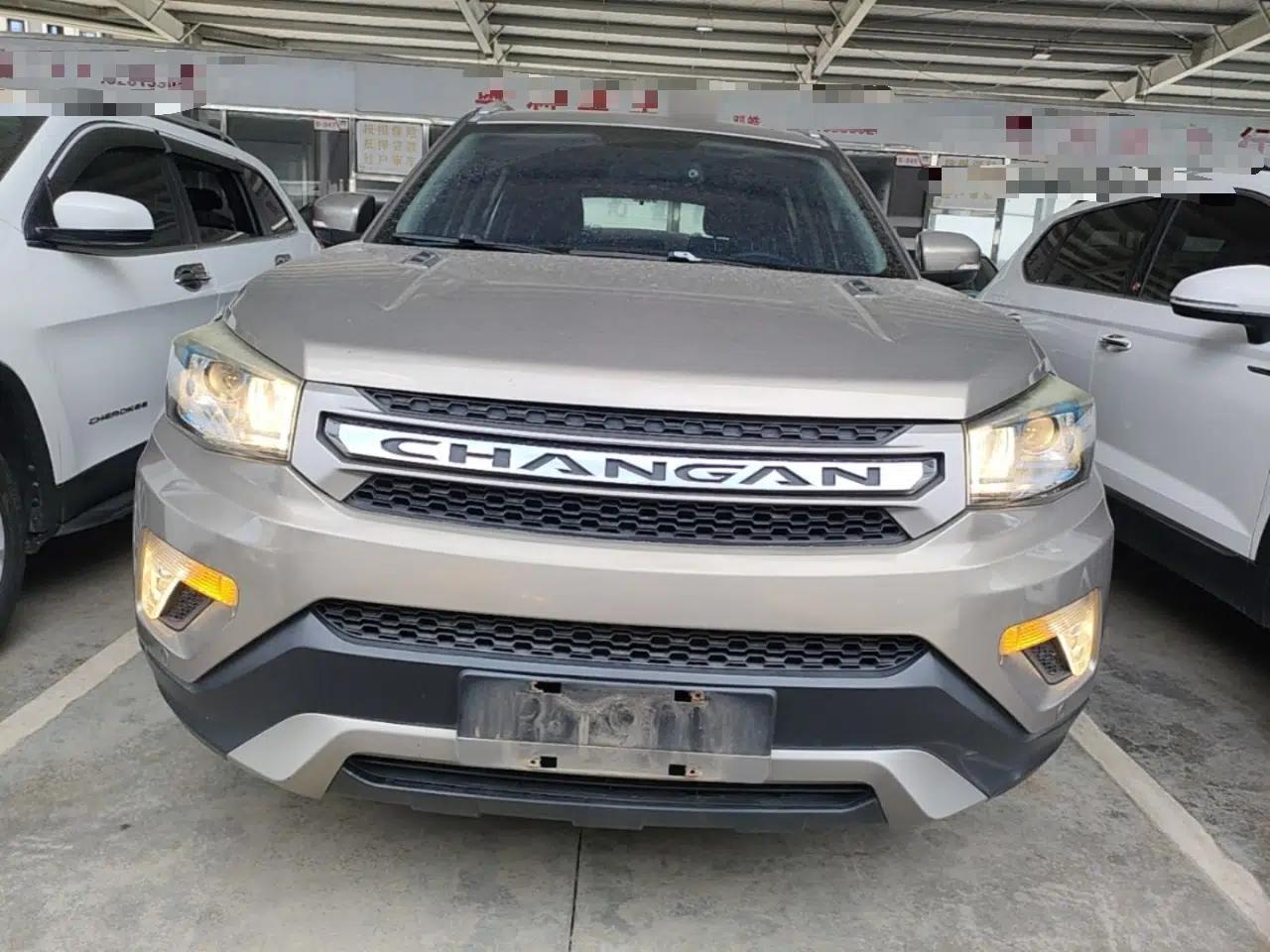 CHANGAN CS75 2016 2.0L Manual Luxury Version China IV Standard — миниатюра 2
