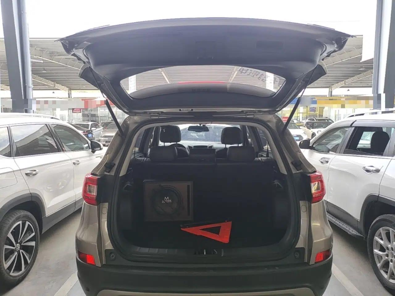 CHANGAN CS75 2016 2.0L Manual Luxury Version China IV Standard — миниатюра 22