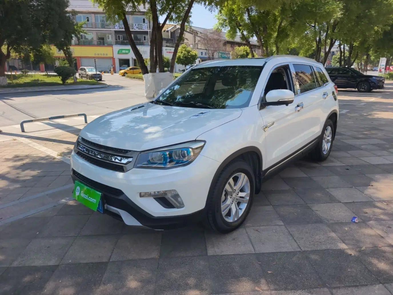 CHANGAN CS75 2016 1.8T Automatic Elite Model China V Standard — миниатюра 1